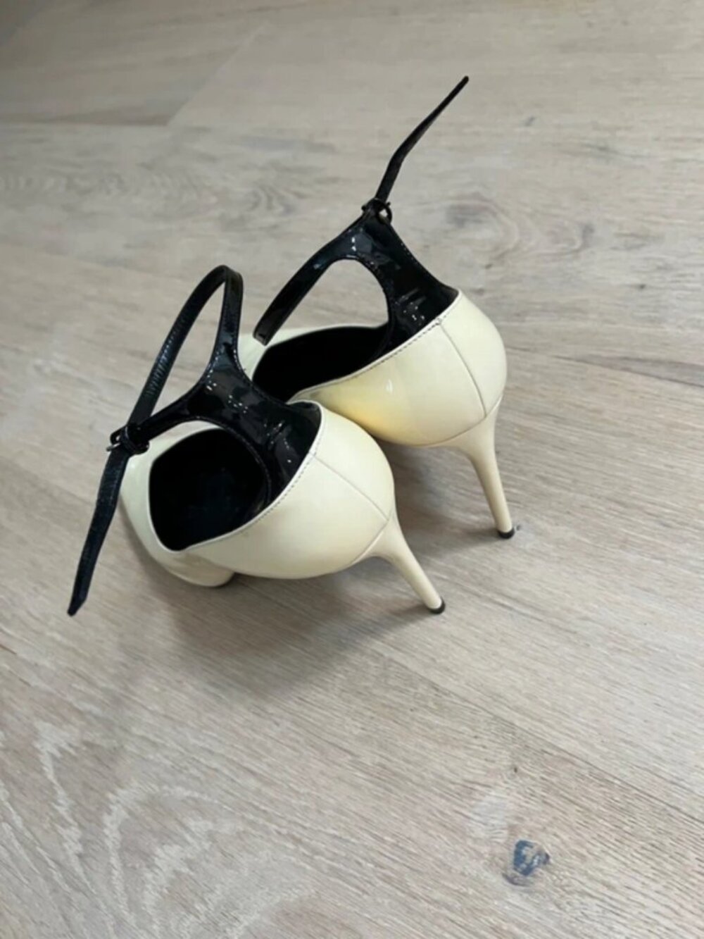 Saint Laurent Stiletto Shoes - image 2